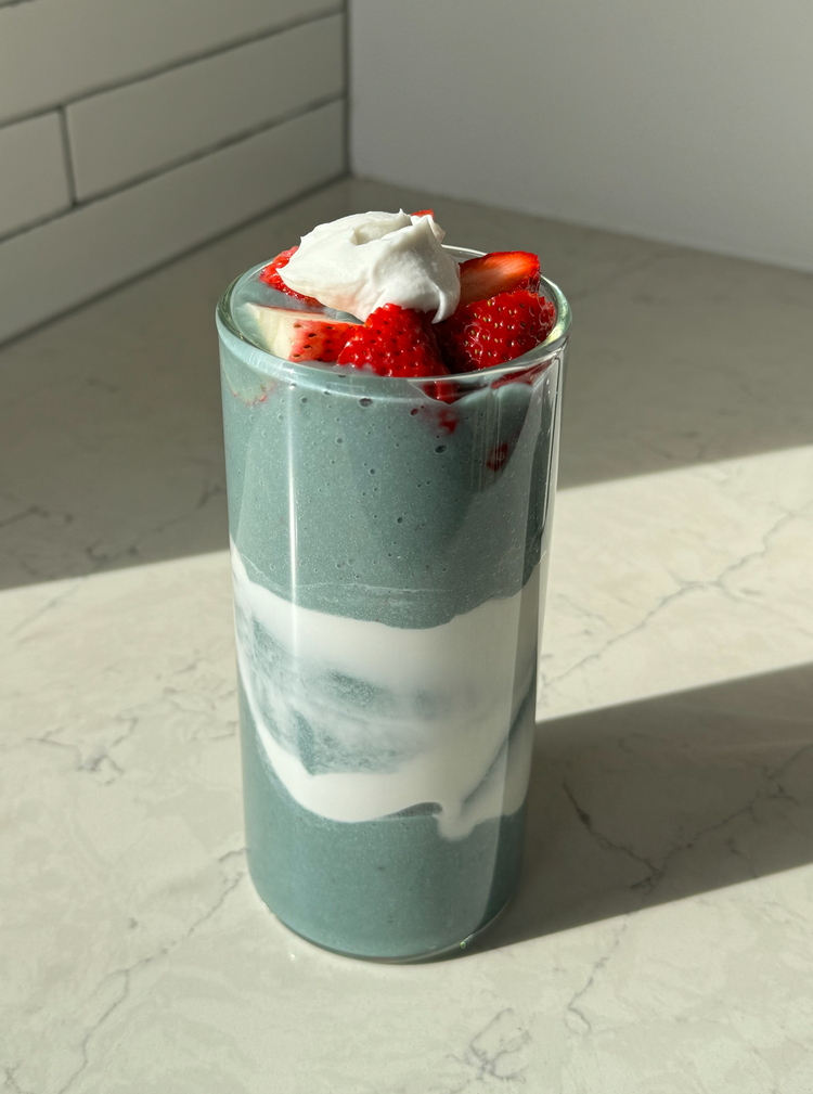 Sabrina Carpenter's Short N Sweet Smoothie